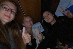 thumbs_16522022-00A7-4E93-8996-78A85DB52D77