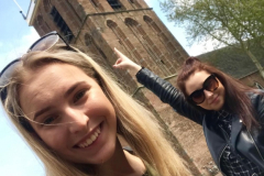 61067054_403440846917673_5780402029042073600_n